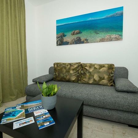 Apartmani Spiline - Mia Baška Voda Exterior foto