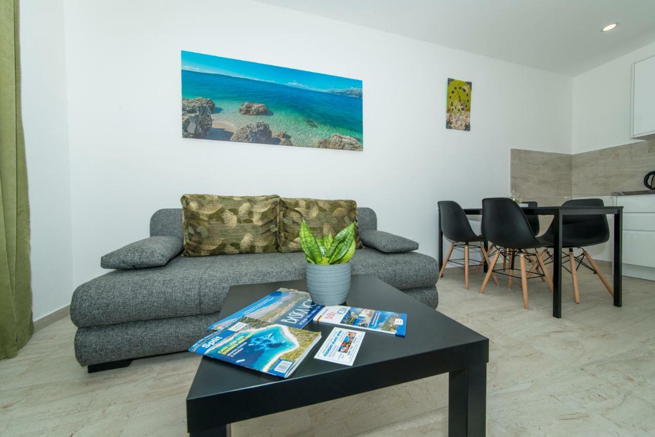 Apartmani Spiline - Mia Baška Voda Exterior foto