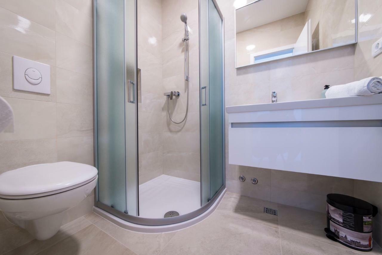 Apartmani Spiline - Mia Baška Voda Exterior foto