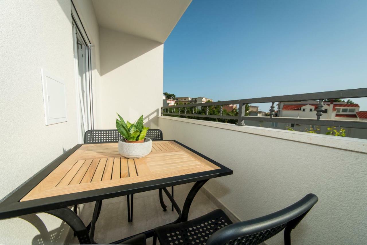 Apartmani Spiline - Mia Baška Voda Exterior foto